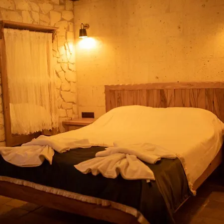 Hotel Pome Granate Cave