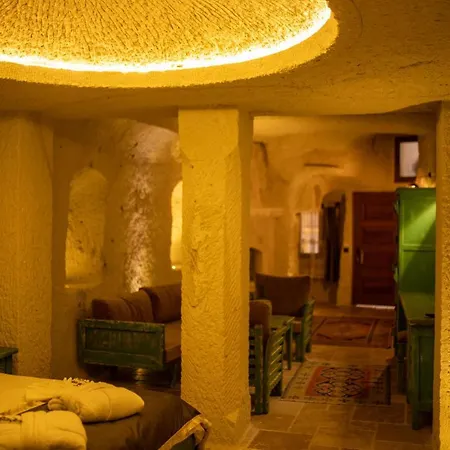Pome Granate Cave * Nevsehir