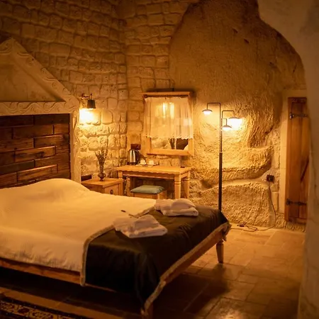 Pome Granate Cave * Nevsehir