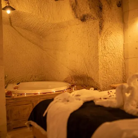 Hotel Pome Granate Cave *