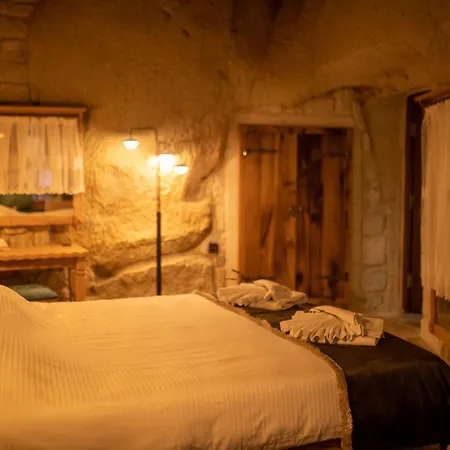 Pome Granate Cave Hotell *