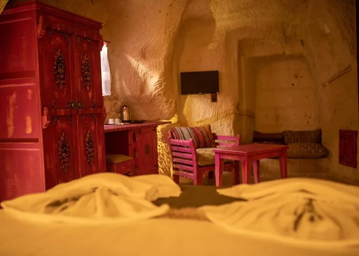 Hotel Pome Granate Cave