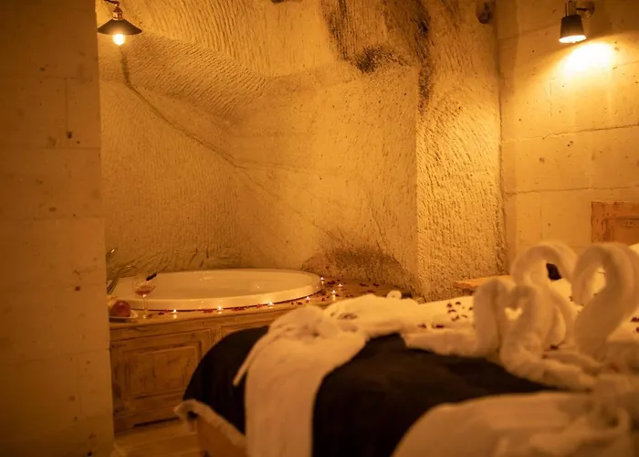 Hotel Pome Granate Cave *