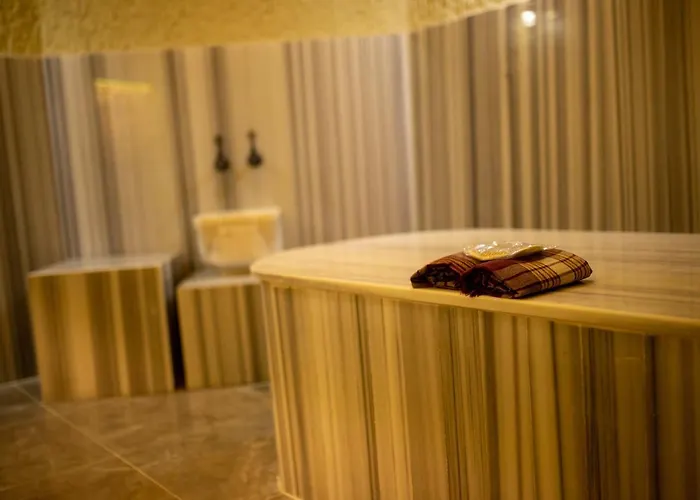 Pome Granate Cave Hotel *