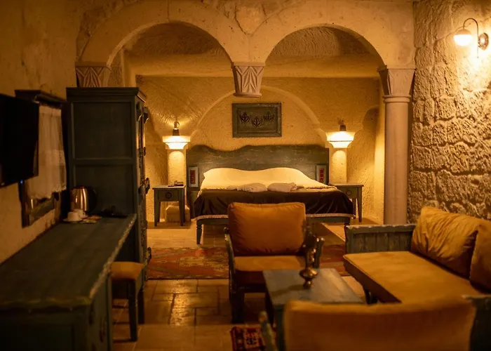 Pome Granate Cave Nevşehir